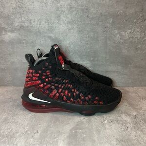 Nike Lebron 17 Basketball Shoes BQ5594-006 Womens sz 7 - black/red